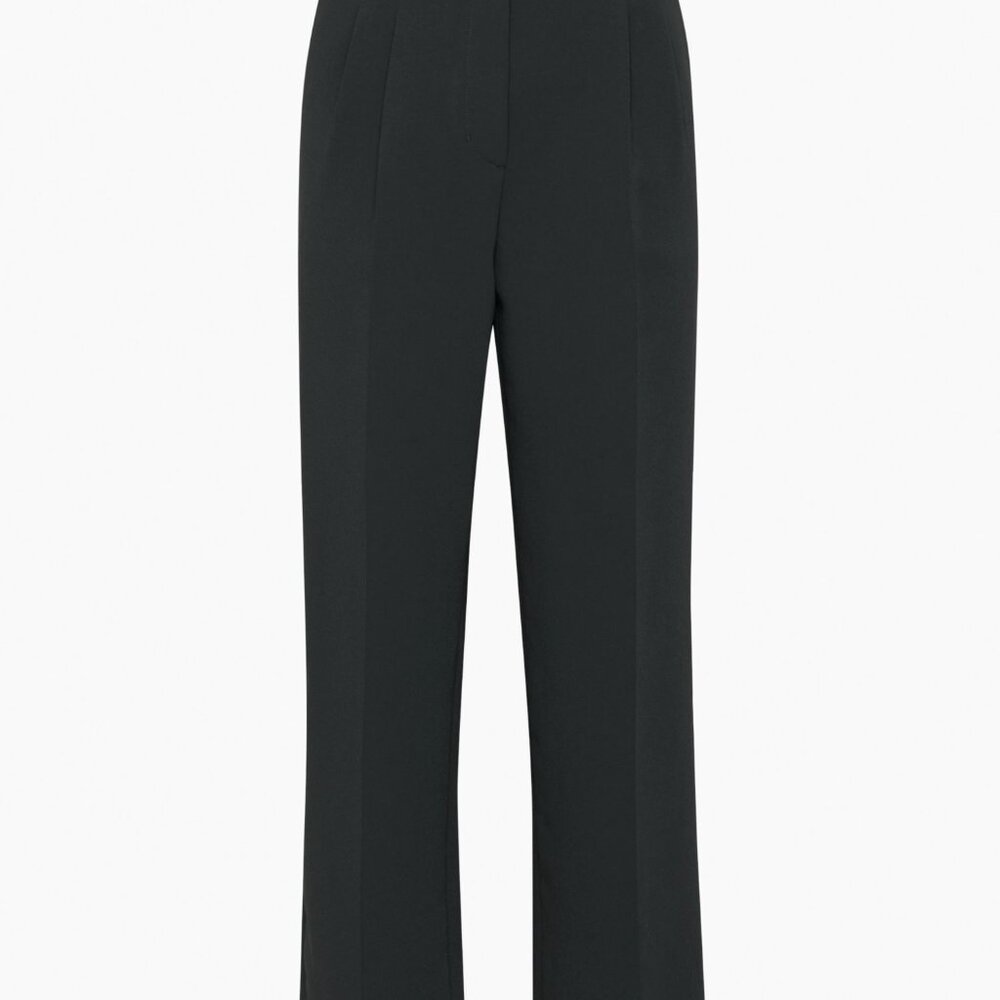 Aritzia Effortless Pant in Black